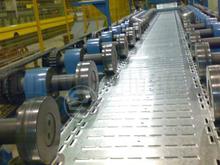 Machine de formage de rouleaux de chemins de câbles