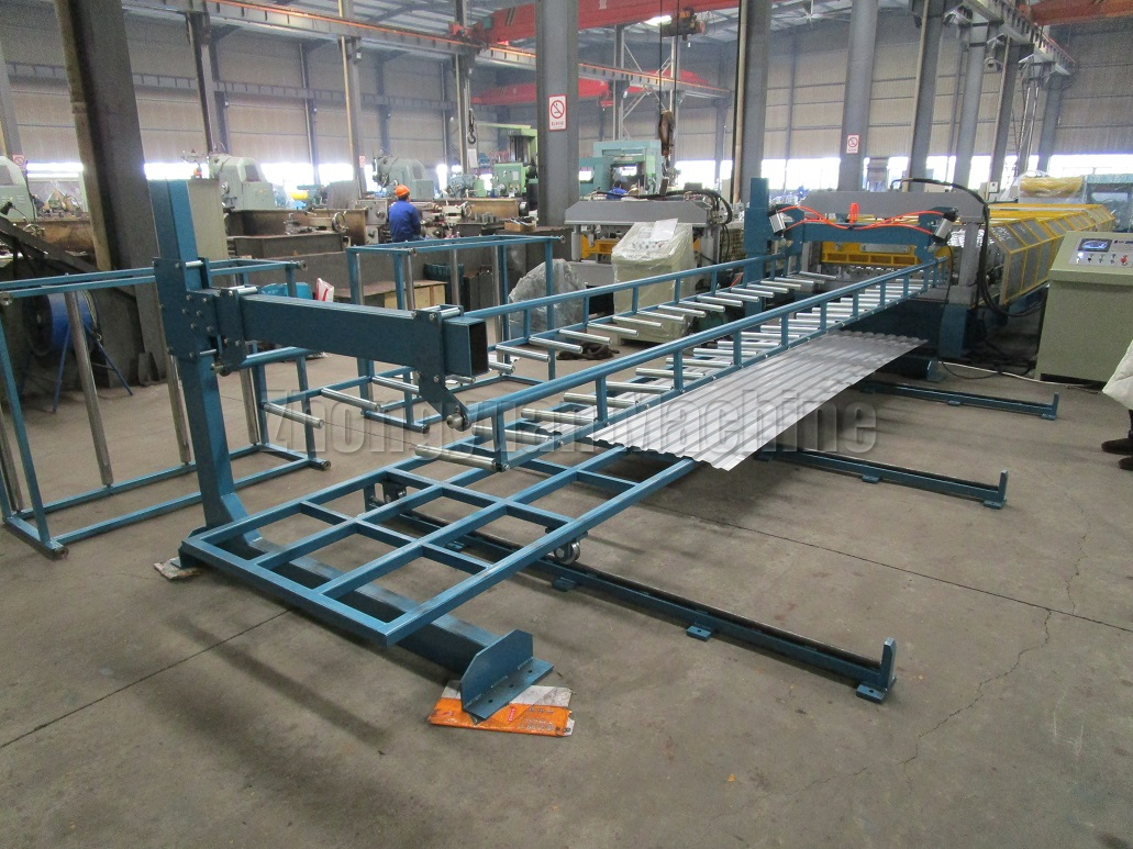 Petit pain de toit en métal de profil du contrôleur T8 de Mitsubishi de durée de vie de 15 ans formant la machine avec le certificat de la CE 