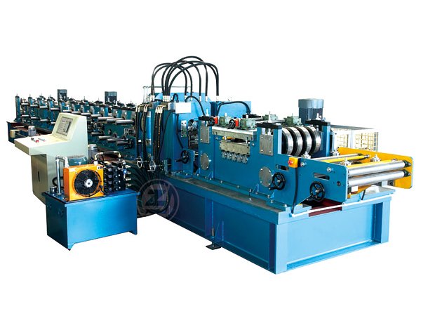 Automatic CZ changeable purlin machine Machine automatique à pannes modifiables CZ