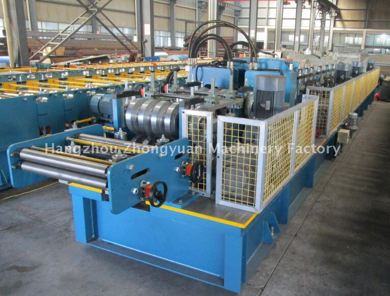 Norme européenne 15 ans de durée de vie automatique machine de formage de rouleaux de pannes CZ avec système de qualité ISO