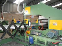 Syst&egrave;me de coupe-scie &agrave; ruban automatique