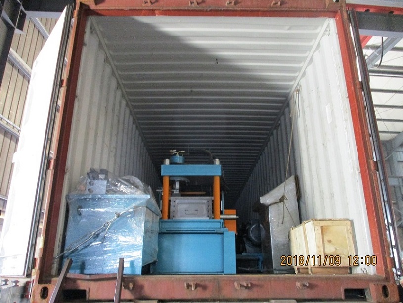 Livraison d'une machine de formage de rouleaux de pannes C de qualité à vie de 15 ans en Argentine le 9 novembre 2018