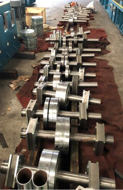 machine de formage de rouleaux de pannes 2