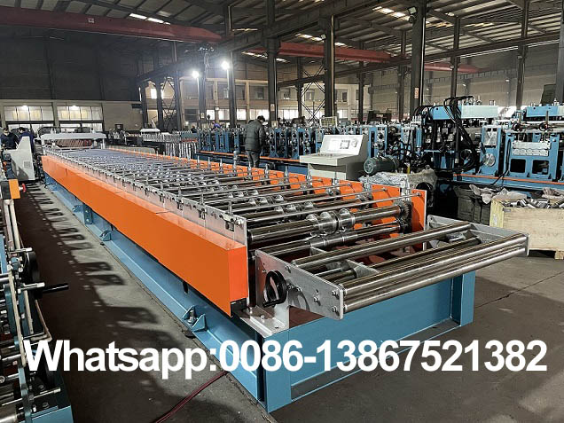 Machine de formage de rouleaux de toit Zhongyuan