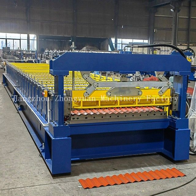 Machine de formage de rouleaux ondulés pour toit en métal à vendre