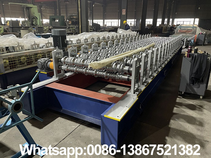 Machine de formage de rouleaux de tuiles Zhongyuan