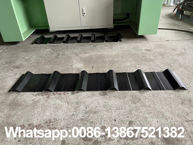 Machine de formage de rouleaux de toit double couche Zhongyuan