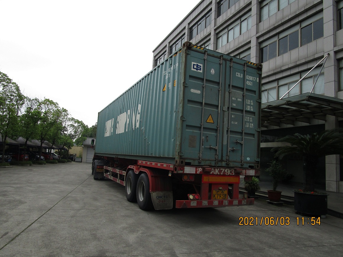 machine &agrave; tuiles en aluminium