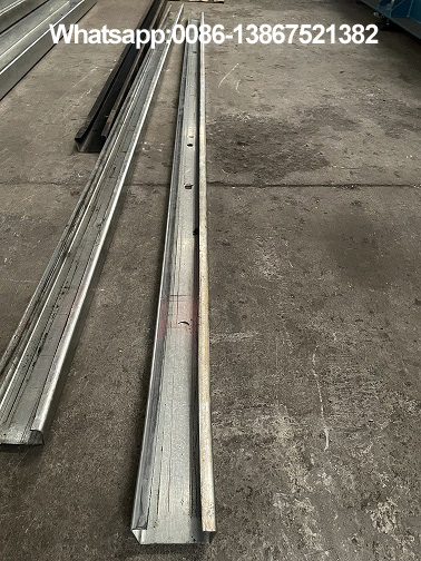 Machine de formage de rouleaux de pannes Zhongyuan cz