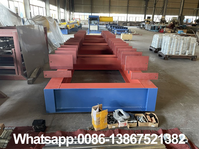 Machine de formage de rouleaux Zhongyuan pour toiture m&eacute;tallique