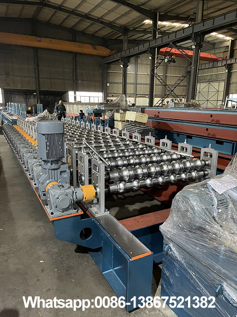 Machine de formage de rouleaux de tuiles verniss&eacute;es &agrave; op&eacute;ration facile Zhongyuan