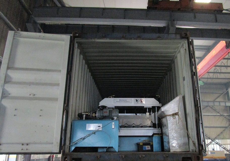 Machine de fabrication de tuiles en b&eacute;ton de zhongyuan