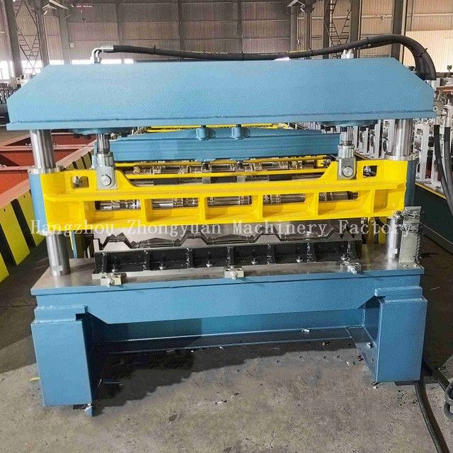 Machine de formage de rouleaux de toit RN100 de haute qualité
