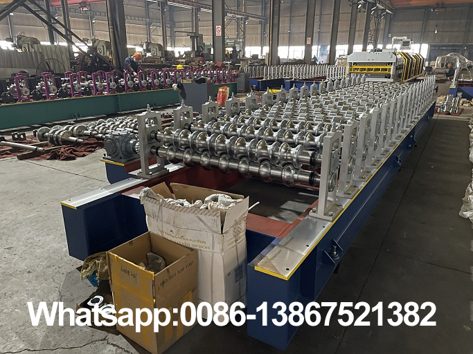 Machine de formage de rouleaux de tuiles Zhongyuan