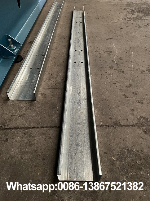 Machine de formage de rouleaux de pannes Zhongyuan cz