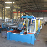 Machine de formage automatique de rouleaux en forme de panne C