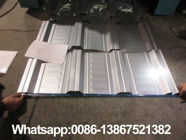 Machine &agrave; panneaux de toit Zhongyuan