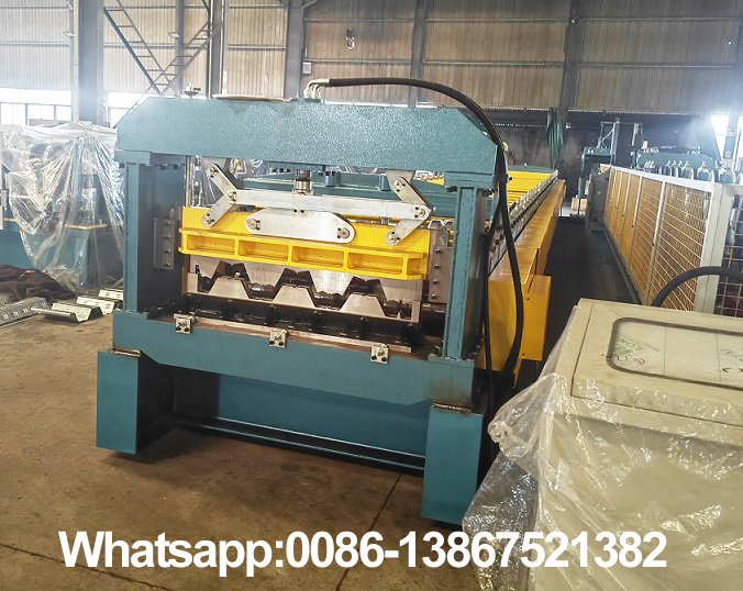 Machine de formage de rouleaux de feuilles de terrasse Zhongyuan