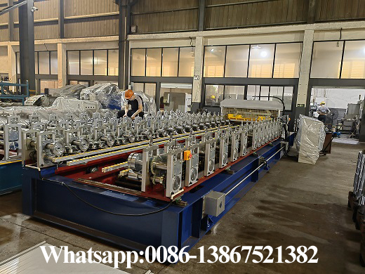 machine de formage de rouleaux de ligne