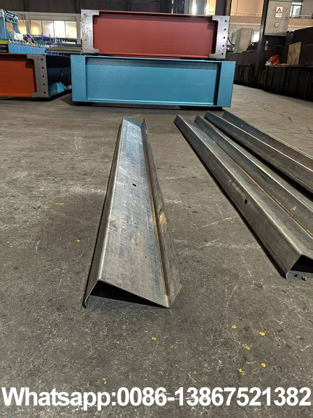 Machine de formage de rouleaux de pannes Zhongyuan cz