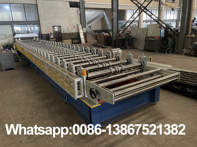 Machine &agrave; panneaux de toit Zhongyuan