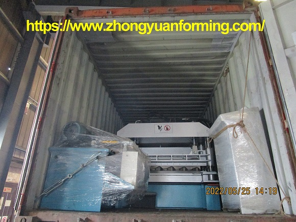machine de formage de tuiles en acier de zhongyuan