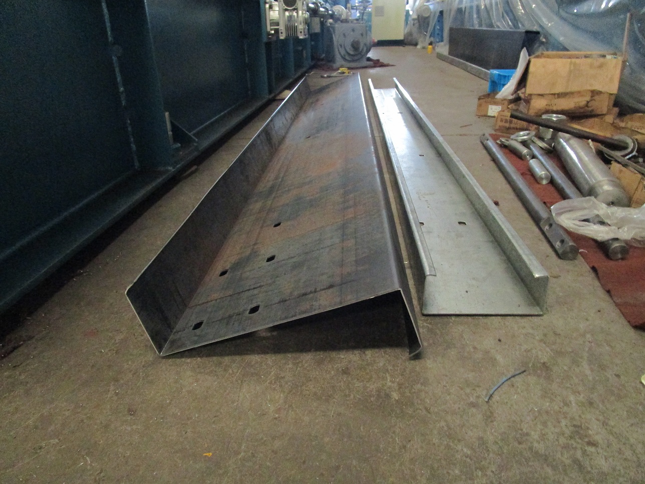 Machine de formage de feuilles de pannes zhongyuan cz