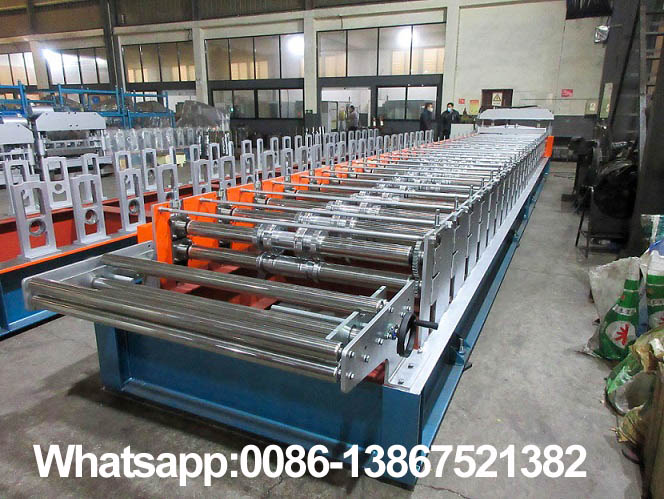 Machine de formage de rouleaux de toit Zhongyuan