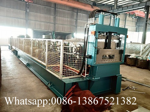 Machine de formage de rouleaux de pannes Zhongyuan c