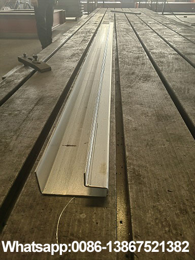 Machine de formage de rouleaux de pannes &agrave; profil C en m&eacute;tal Zhongyuan