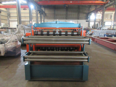 Double-layer-roll-forming-machine-for-floor-decking-2