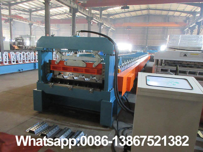 Machine de formage de rouleaux de plancher Zhongyuan
