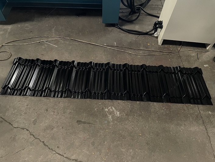 Machine de formage de rouleaux de tuiles Zhongyuan (1)