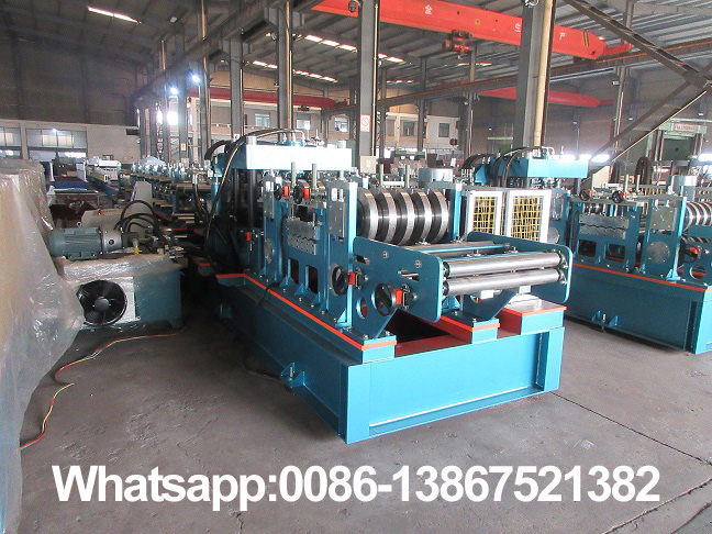 petit pain de panne de cz formant la machine