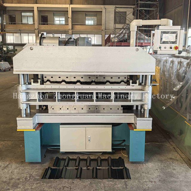 Machine de formage de rouleaux double couche avec découpe électrique pour le carton ondulé