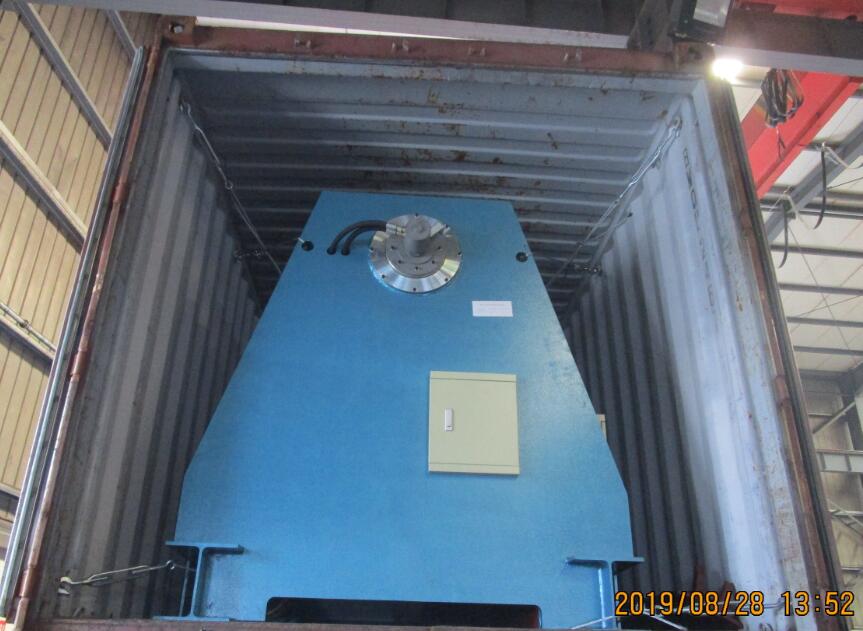 Livraison du dérouleur hydraulique 10T avec chariot à bobines Le 28 août 2019