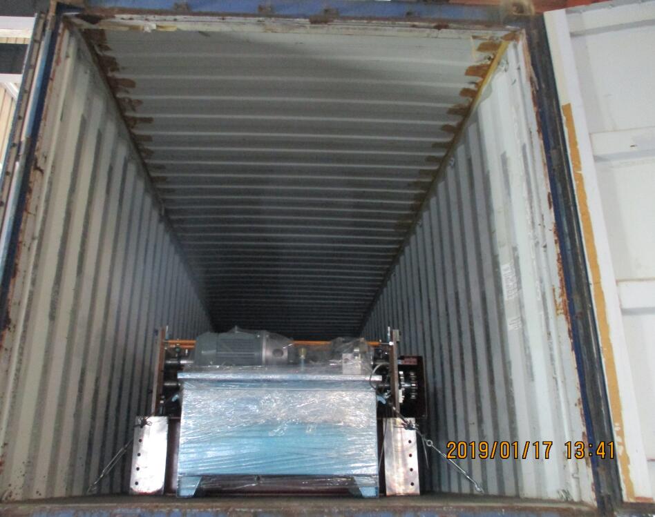 01-17 machine de formage de rouleaux de pont